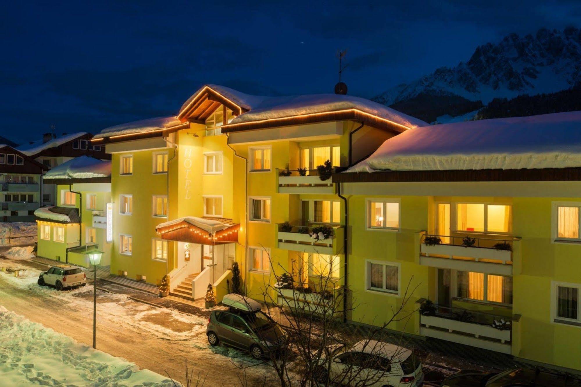 Baranci Hotel 3*