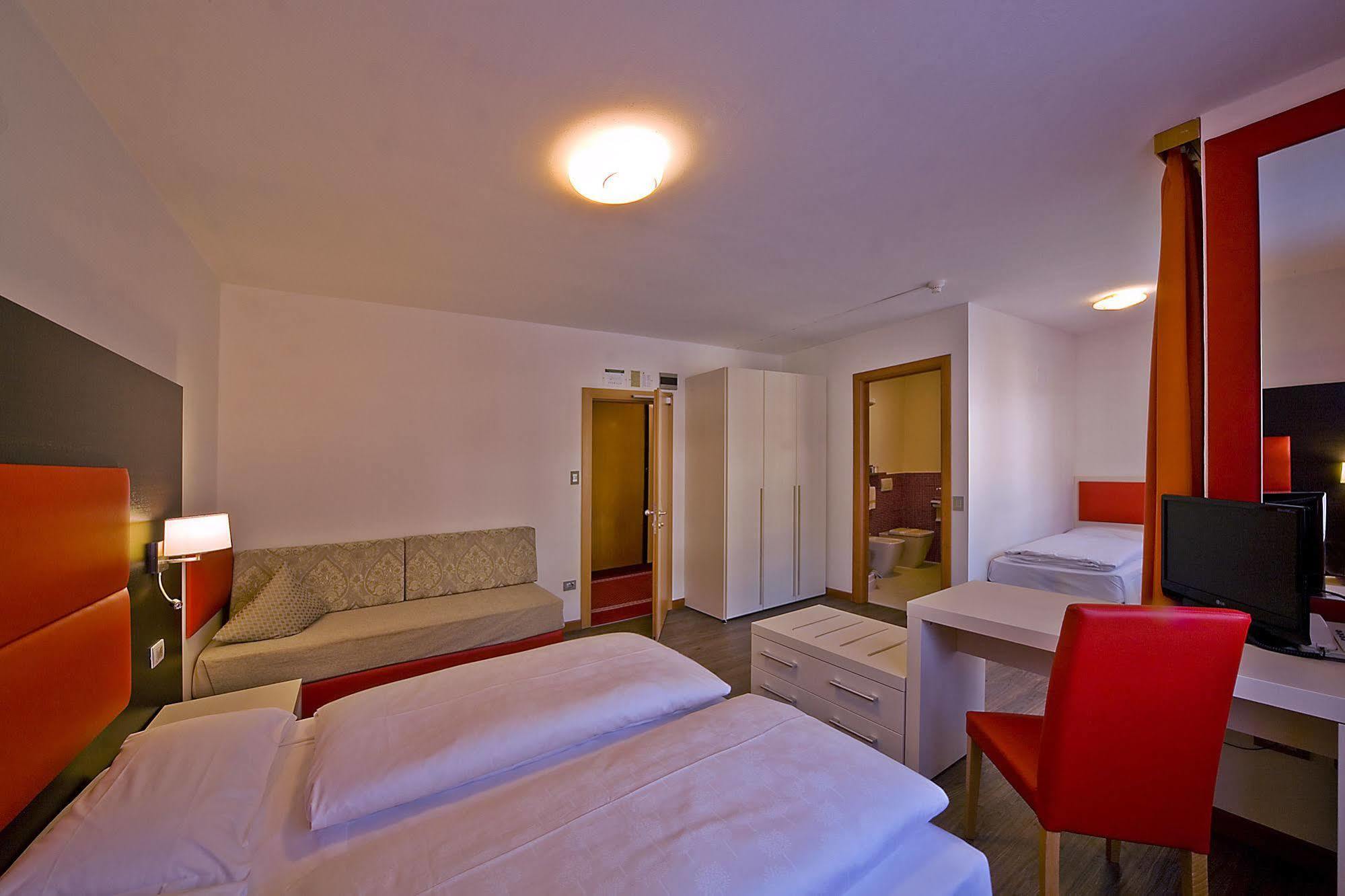 Baranci Hotel